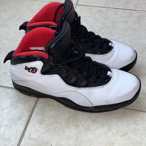 MENS AIR JORDAN 10 “45” WHT, BLK, & RED SIZE 12